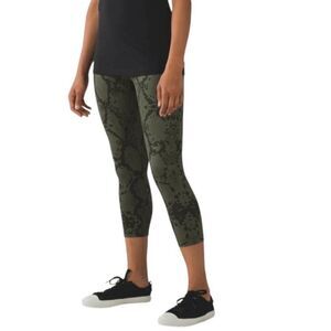 LULULEMON ATHLETICA Wunder Under Crop (Hi-Rise) Full-On Luon Size 12
